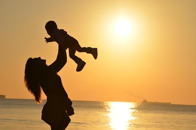 Imagen La Importancia del Vínculo Temprano entre Madre, Padre e Hijo